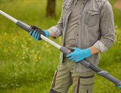 Gardena 14774-55 akumulátorové teleskopické vyvětvovací nůžkyEasyCut 250/18V P4A bez akumulátoru