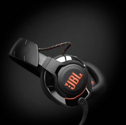 JBL Quantum 810