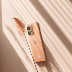 Motorola EDGE 40 Neo Peach Fuzz