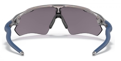 OAKLEYRADAR EV PATH - ODYSSEYCOLLECTION - HOLOGRAPHIC /PRIZM GREY