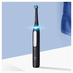 Oral-B iO Series 4 Duo Pack Matt Black+Quite White 