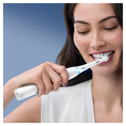 Oral-B iO Series 8 White Alabaster