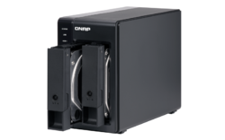 QNAP TR-002 rozšiřovací jednotka pro PC či QNAP NAS (2x SATA / 1x USB-C)