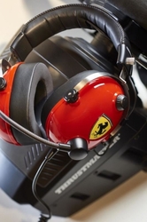 Thrustmaster T.RACING Scuderia Ferrari Edition